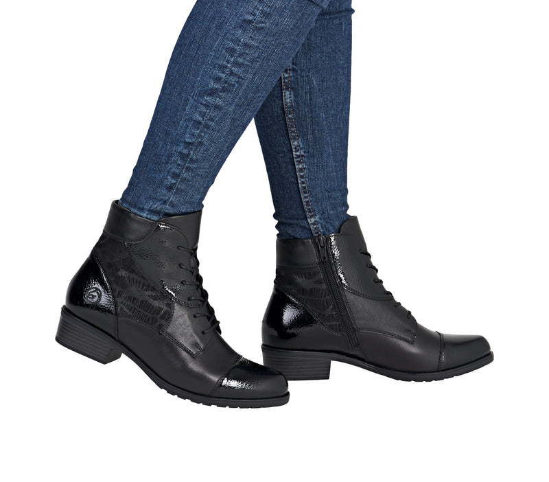 Remomte Ladies Block Heel Laced Ankle Boot D6882-00