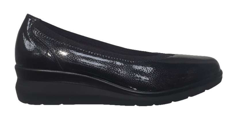 Pitillos Ladies Slip On Low Wedge Stretch Shoe 10732