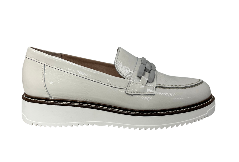 Pitillos Ladies Slip On Loafer Shoe 5733