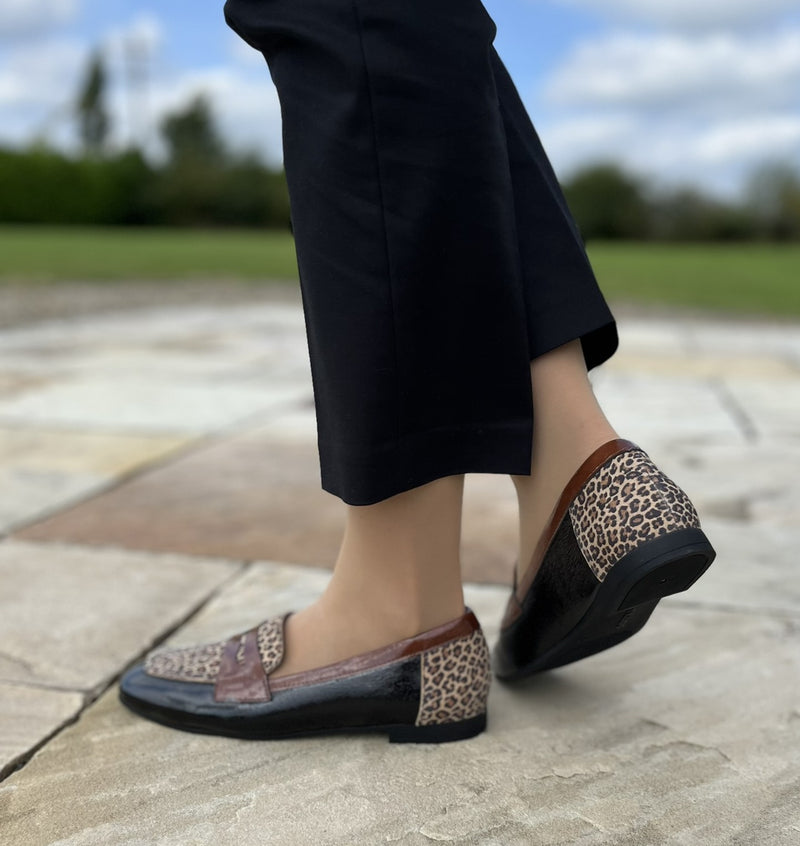 Pitillos Ladies Slip On Loafer Shoe 10870